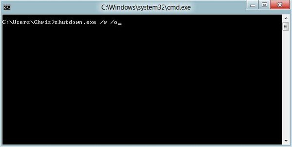 C:\Windows\system32\cmd.exe C:\Users\Chris right arrow shutdown.exe /r /o